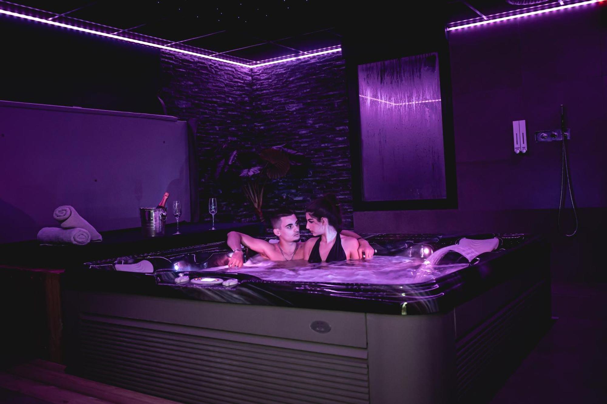 Espace Evasions Loft Love Love Room Toulouse Exteriör bild